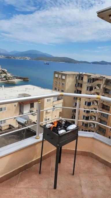 Glen'S Rooftop Sarandë Esterno foto