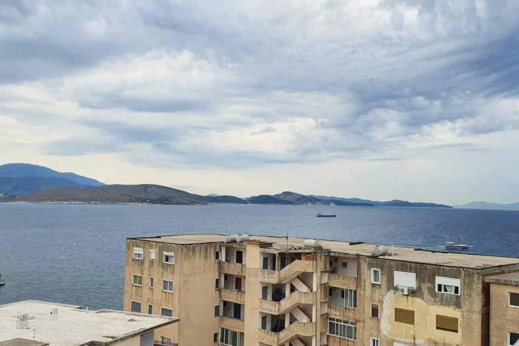 Glen'S Rooftop Sarandë Esterno foto
